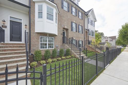 30 Catherine St, Tinton Falls, NJ 07701