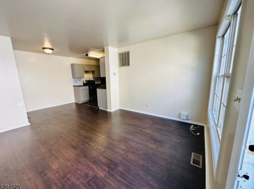 446 7th St, Newark NJ  07107-1733 exterior