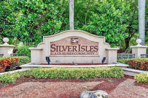 16392 29th St, Hollywood FL  33027-5221 exterior