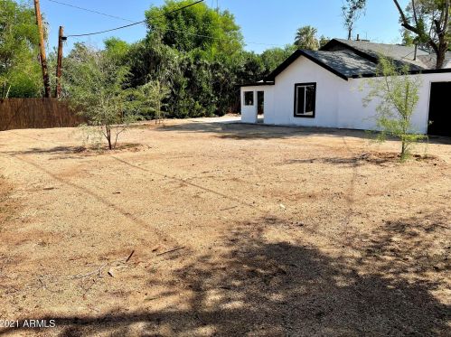 5640 8th St, Phoenix AZ 85022-1197 exterior