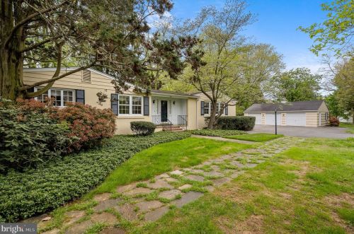 501 Riblett Ln, Wilmington, DE 19808-1305