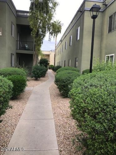 740 Elm St, Phoenix AZ  85013-2416 exterior