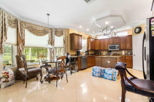 9741 Roche Pl, West Palm Beach FL  33414-6490 exterior