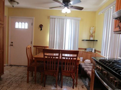 81-36 267th St, Floral Park NY  11004-1020 exterior