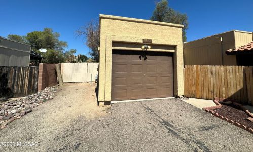 4348 Pyracantha Dr, Tucson AZ  85741-3905 exterior