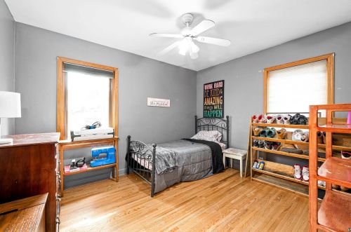1317 Lincoln Park Dr, Duluth MN  55806-1130 exterior
