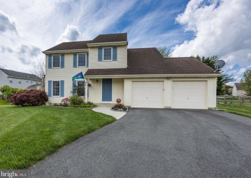 6 Banff Ct, Bear, DE 19701-1767