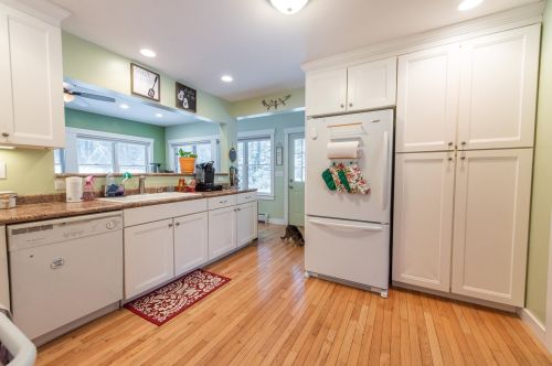 132 Old Mill Pond Rd, Henniker NH  03242-6151 exterior