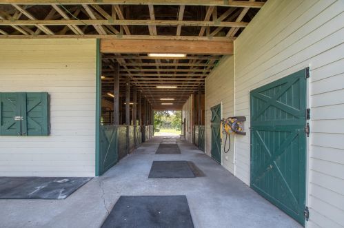 2562 Prarieview Dr, Town Of Loxahatchee Groves FL  33470-2572 exterior