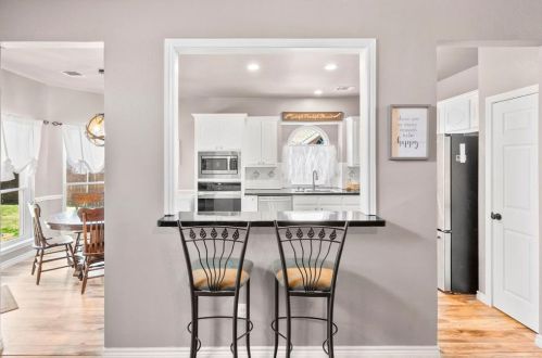 1407 Brittany Ln, Midlothian TX  76063-4062 exterior