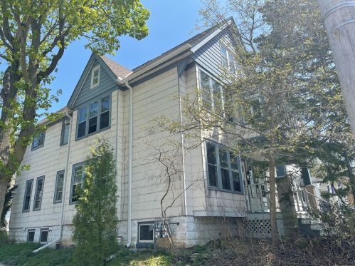 3000 Delaware Ave, Milwaukee, WI 53207-3062