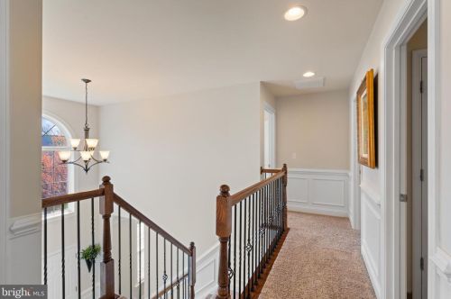 15340 Wits End Dr, Woodbridge VA  22193-5889 exterior