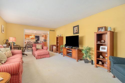 15677 Luminaire Ct, Mishawaka IN  46545-1578 exterior