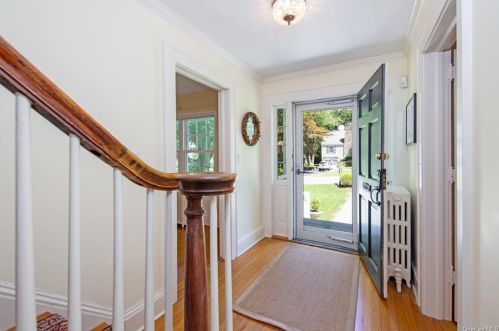 20 Pine Cliff Rd, Chappaqua, NY 10514-2610