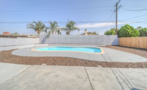 540 Victoria St, Rialto CA  92376-5231 exterior