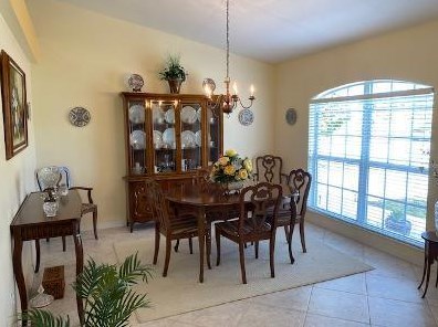 549 Crosspoint Dr, Fort Pierce FL  34983-2627 exterior