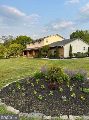 86 Doe Run Dr, Southampton, PA 18966-2873