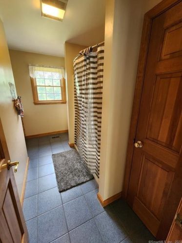 814 Exeter Rd, Exeter CT 06249-1706 exterior