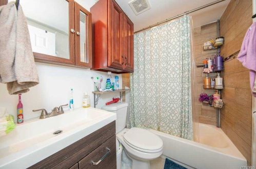 145 Ellison Ave, Roosevelt NY  11575-2115 exterior