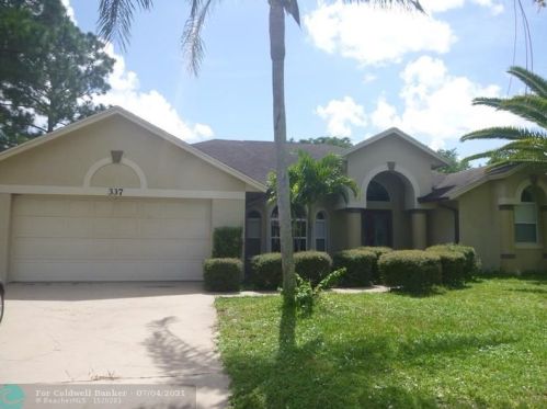337 Fisk Rd, Fort Pierce, FL 34984-8923