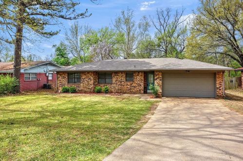 1209 Balboa St, Denison, TX 75020-3811