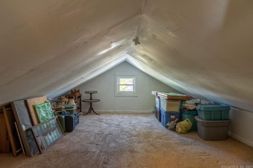 10 Beech St, Danbury CT  06810-5719 exterior