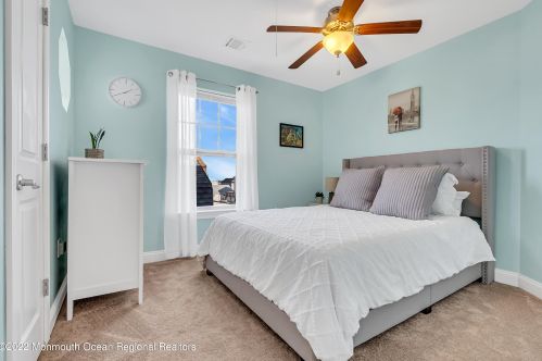 25 Miller St, Monmouth Hills NJ  07732-1751 exterior