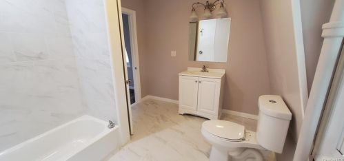 2 Plattekill Rd, Marlborough NY  12542-6023 exterior