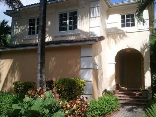 3037 207th Ter, Miami FL  33056-1376 exterior