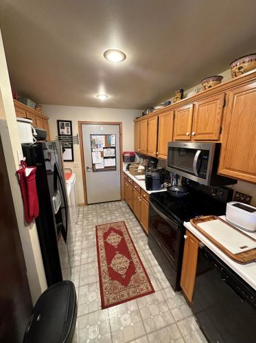 440 Meadowridge Cir, Lake Mills, WI 53551-1556