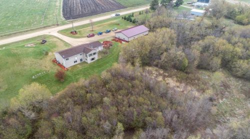 18230 Eiler Ave, Faribault, MN 55021-8549