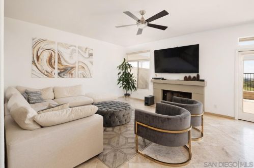 11236 Caminito Aclara, San Diego CA 92126-6101 exterior