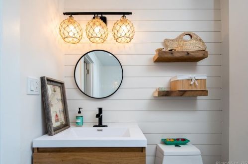 17 Crockett St, Norwalk CT  06853-1610 exterior