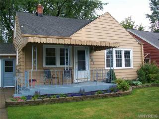 281 Cleveland Dr, Buffalo, NY 14223-1901