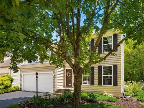 302 Streamwater Ct, Blacklick, OH 43004-8129