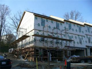 139 Lenox Dr, Imperial, PA 15126-1255