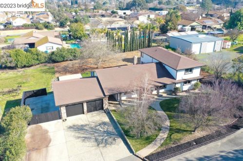 4580 Quarter Ln, Oakley, CA 94561-4175