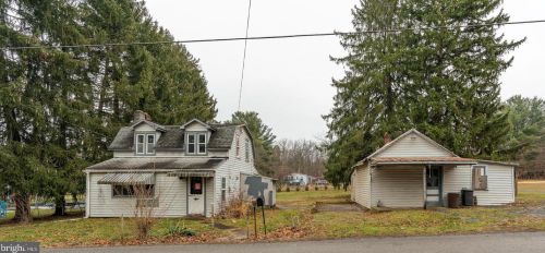 2395 Lindsay Lot Rd, Lees Cross Roads, PA 17257-8596