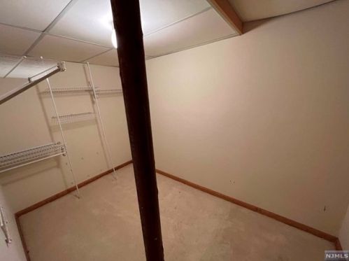 61 Bentley Dr, Franklin Lakes NJ  07417-1942 exterior