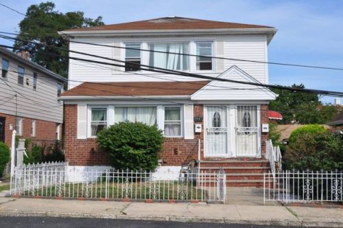 11027 Monterey St, Jamaica, NY 11429-1959
