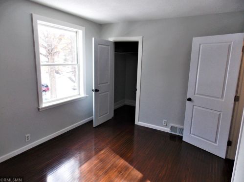 61 Cook Ave, Saint Paul MN 55130-3837 exterior