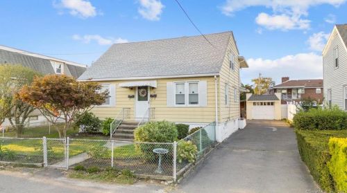 78 Anderson Ave, Waterbury, CT 06708-4010
