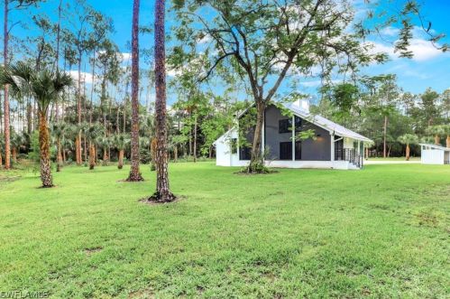 5019 Hawthorn Woods Way, Naples FL  34116-5017 exterior