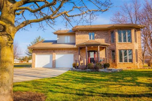 757 Candlewood Dr, Huntsville, IN 46064-9374