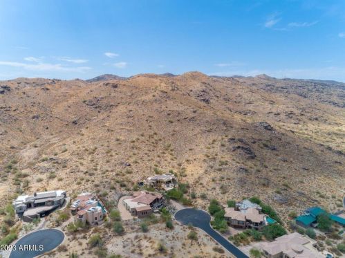 8038 38th Pl, Phoenix AZ  85042-9621 exterior