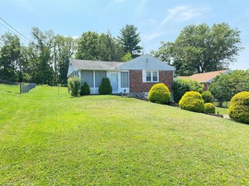 2070 State Route 130, Jeannette, PA 15644-3800