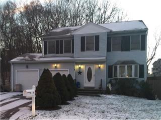 6 Davies Ct, Ansonia, CT 06401-2004
