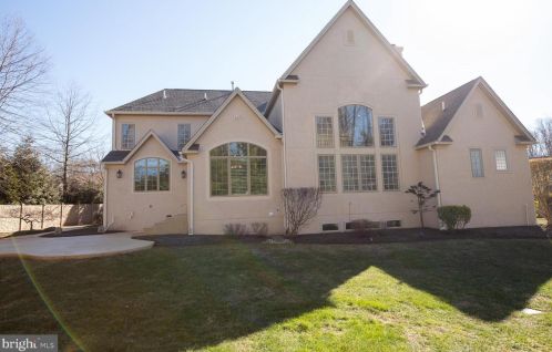 108 Gift Cir, Prospectville PA 19002-2732 exterior