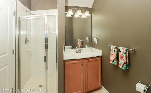 54 Michael Dr, Tinton Falls NJ  07701-5341 exterior