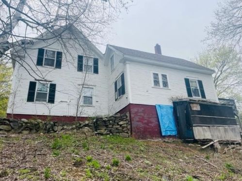 23 Old Manchester Rd, Raymond NH exterior